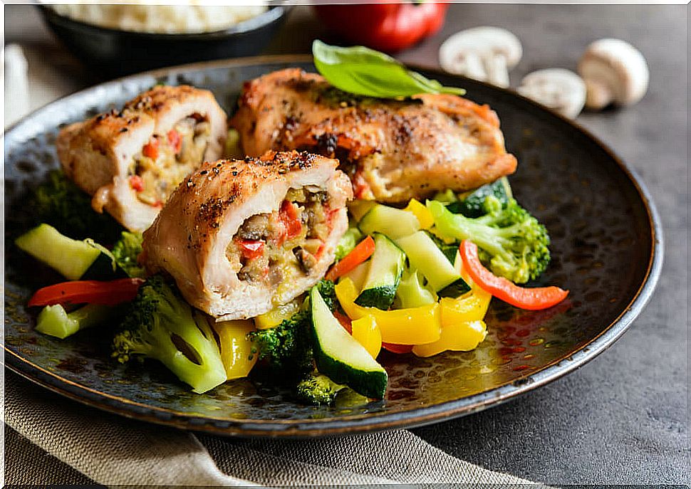 Breast stuffed with steamed vegetables