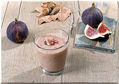 Figs and sesame milk