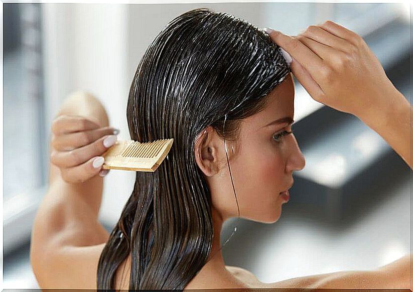 Use natural masks to keep hair long and healthy