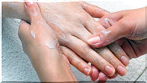 Home remedies for rough and dry hands