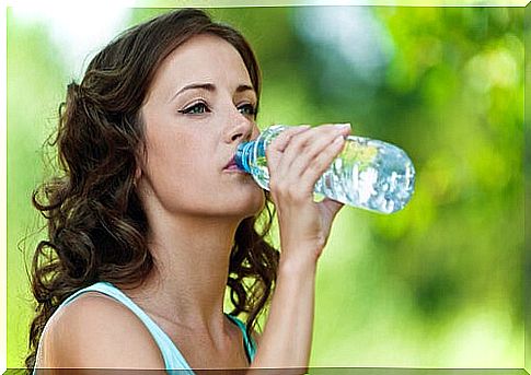 drink water in plastic bottle