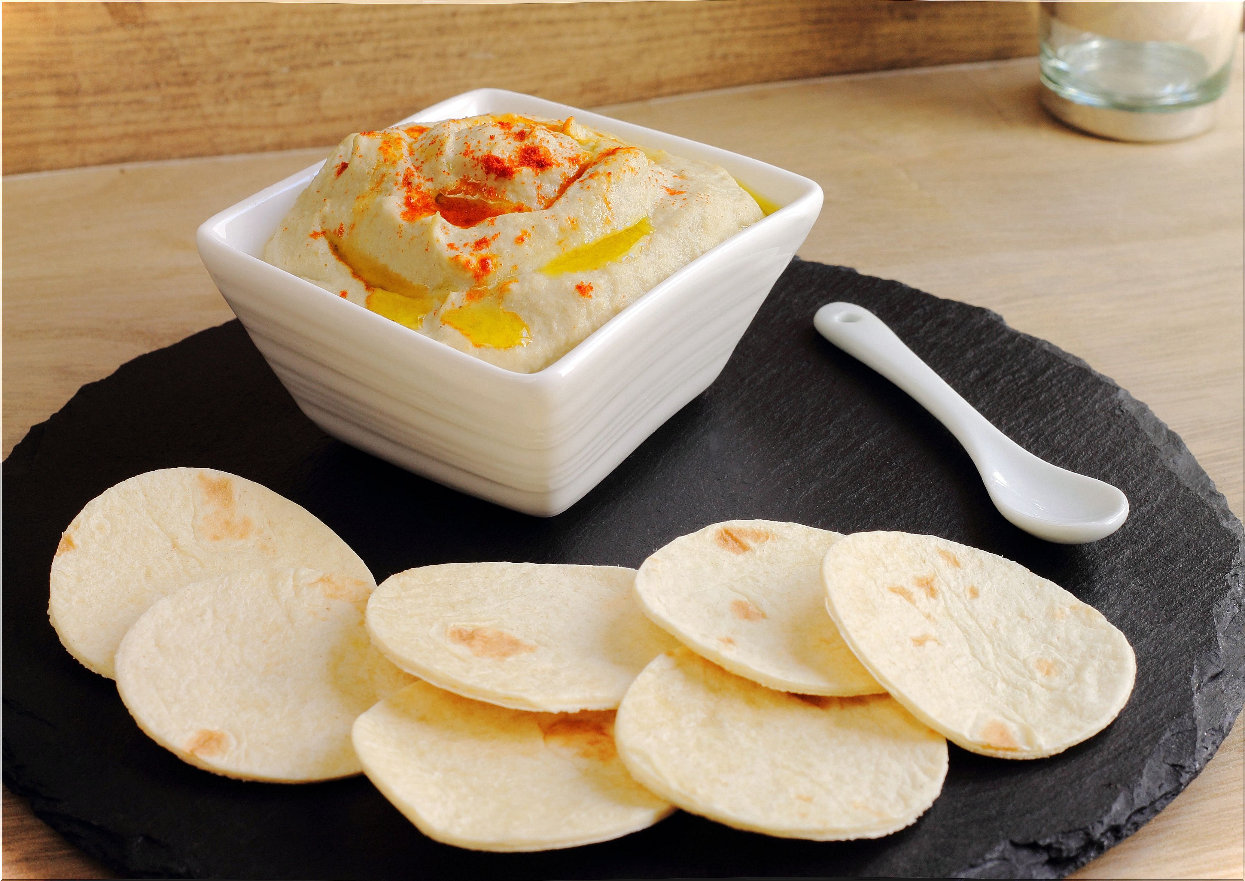 Baba ghanoush with pita bread