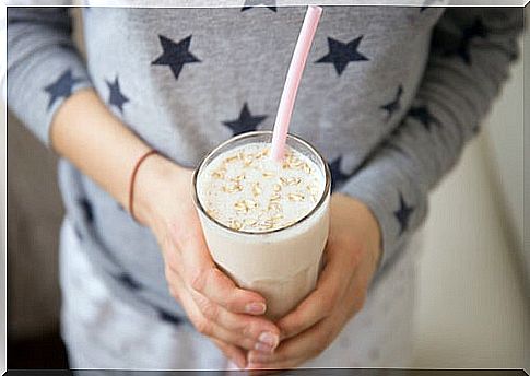 healthy shake vanilla smoothie