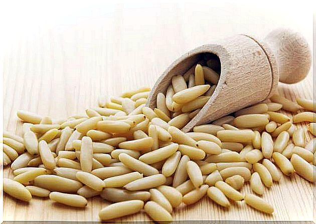 nuts: pine nuts